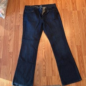 Ann Taylor Loft mid rise boot 12/31 dark wash